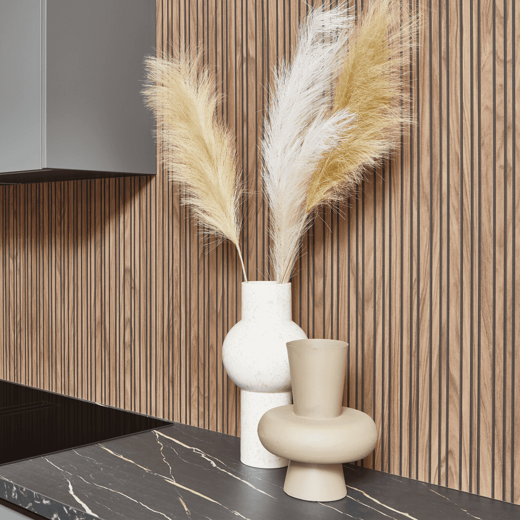 Nischenverkleidung mit Motiv
in 3D-Struktur