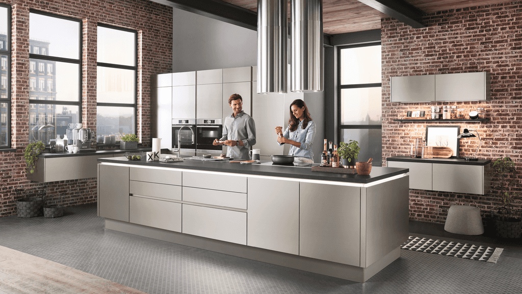 Innox | Nobilia Lacklaminat: Stahl gebürstet - jetzt Testen!