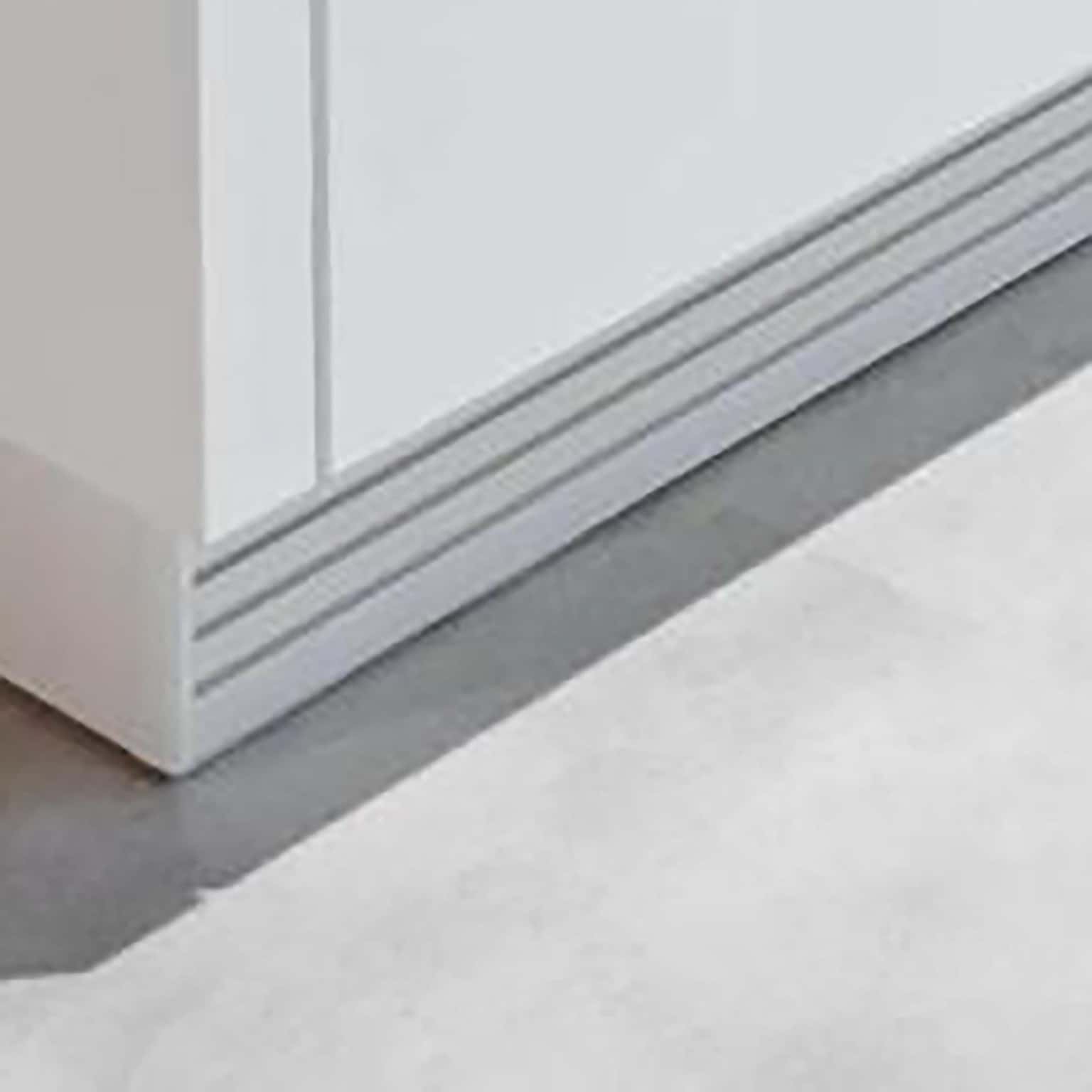 Nobilia Lamellensockel aus Aluminium