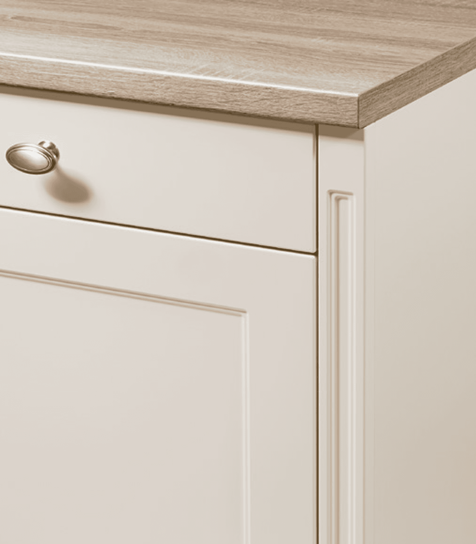 881 Lack, Sand matt - Nobilia Pilaster für Landhaus