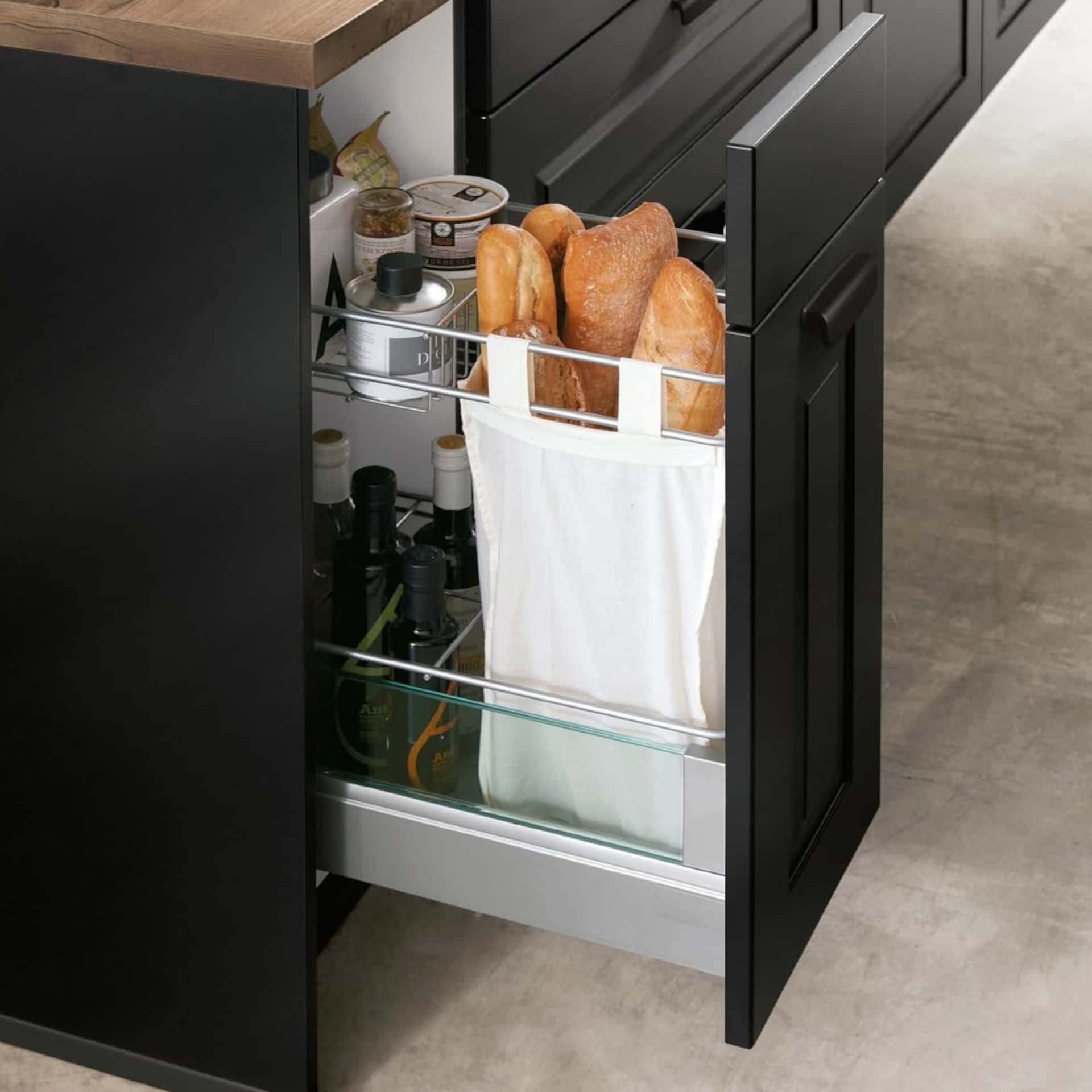 Nobilia Baguette-Unterschrank für Landhausküchen - 30 cm breit und verstiftet